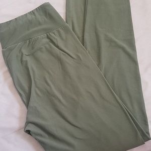 Lularoe Leggings-- OS- Soft army green